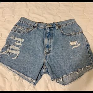 Women’s Levi cutoff shorts 505